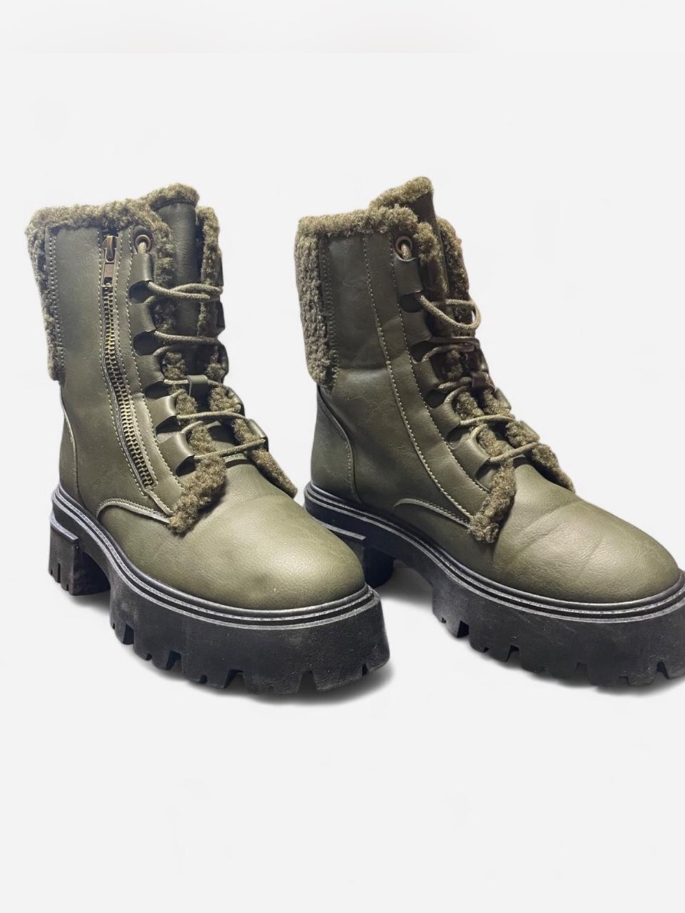 Fashion Nova Women's Olive Green Faux-Fur Combat Boots 6